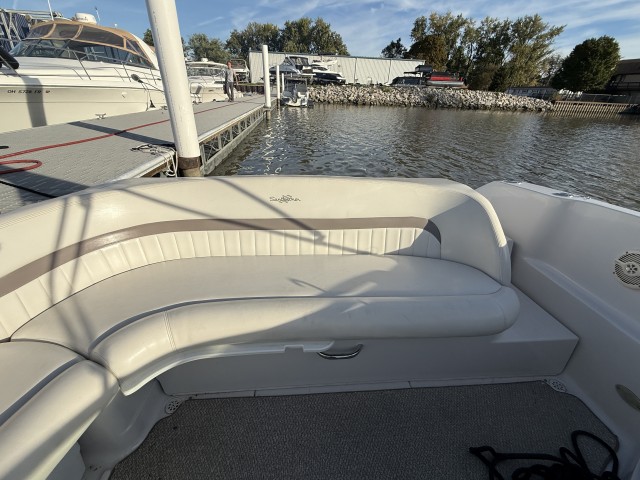 2003 Four Winns 285 Sundowner  for sale at True North Yacht Sales & Service