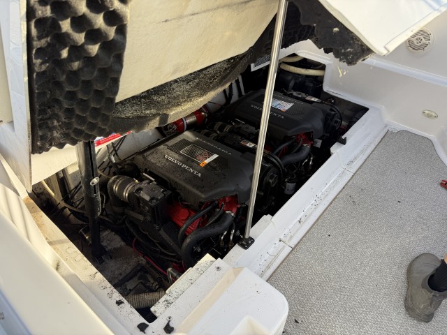 2003 Four Winns 285 Sundowner  for sale at True North Yacht Sales & Service