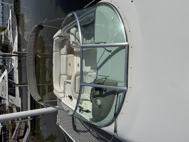 1998 SEA RAY 280 SUN SPORT  for sale at True North Yacht Sales & Service