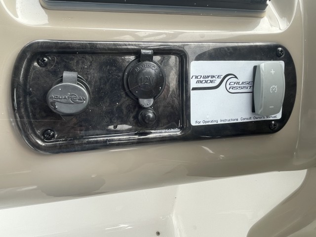 2020 Yamaha 242 Limited S  for sale at True North Yacht Sales & Service