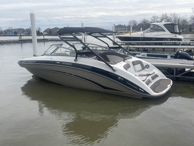 2020 Yamaha 242 Limited S  for sale at True North Yacht Sales & Service