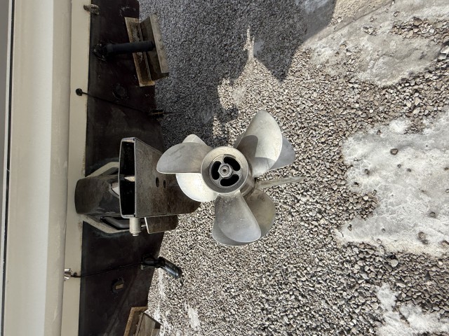 2004 LARSON CABRIO 274  for sale at True North Yacht Sales & Service