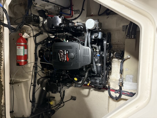 2007 SEA RAY 240 Sundancer  for sale at True North Yacht Sales & Service