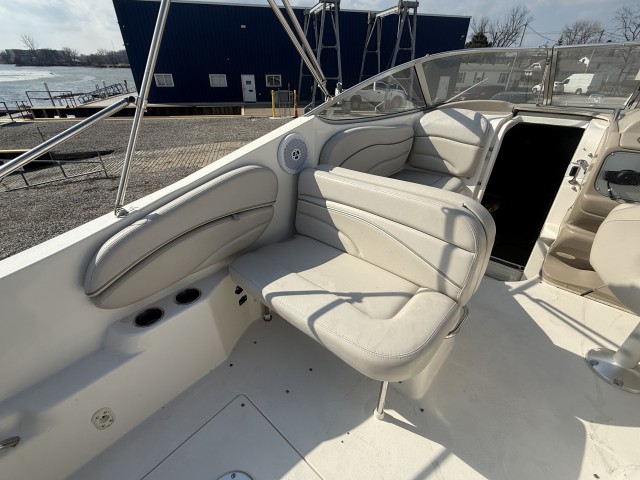 2007 LARSON CABRIO 260  for sale at True North Yacht Sales & Service