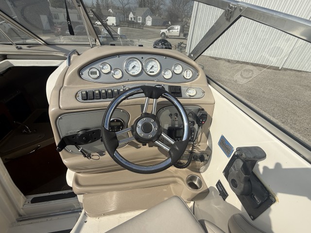 2007 LARSON CABRIO 260  for sale at True North Yacht Sales & Service