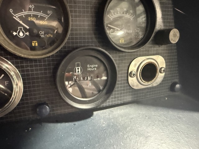 1986 SEA RAY 340 Express  for sale at True North Yacht Sales & Service