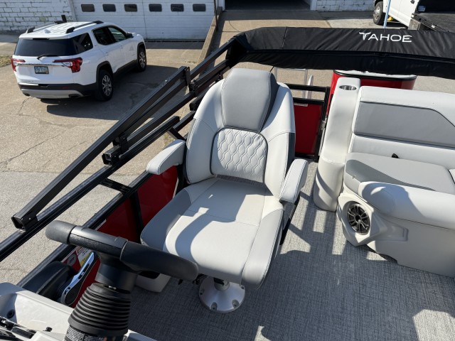 2025 TAHOE  Sport 19' Cruise Rear Bench  for sale at True North Yacht Sales & Service