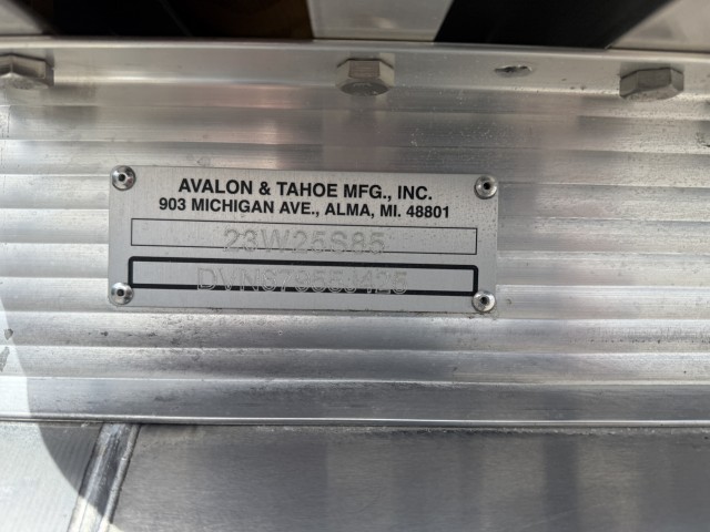 2025 TAHOE  Quad Lounger Shift 2385  for sale at True North Yacht Sales & Service