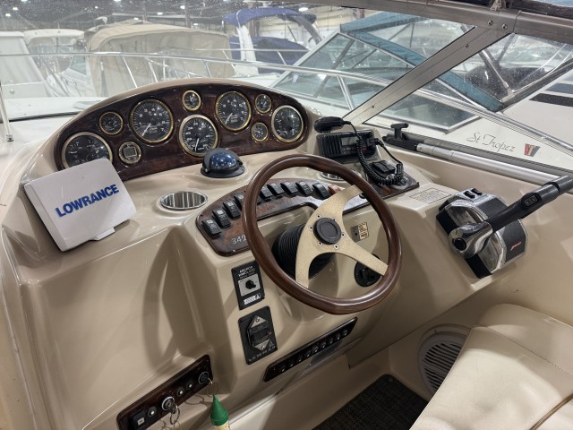 2002 Rinker FIESTA VEE 342  for sale at True North Yacht Sales & Service