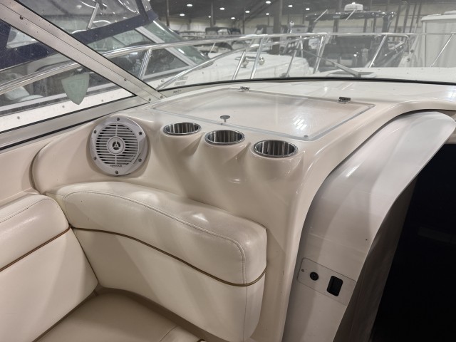 2002 Rinker FIESTA VEE 342  for sale at True North Yacht Sales & Service