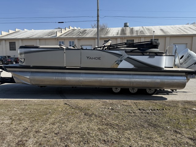 2025 TAHOE  LTZ QUAD LOUNGER 2385   for sale at True North Yacht Sales & Service