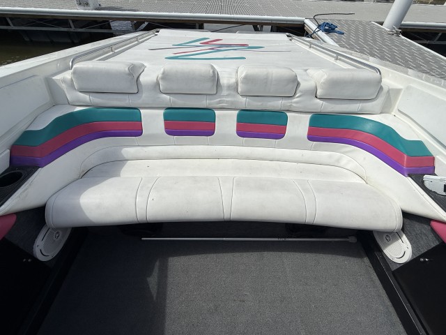 1994 FORMULA 419 SR-1  for sale at True North Yacht Sales & Service