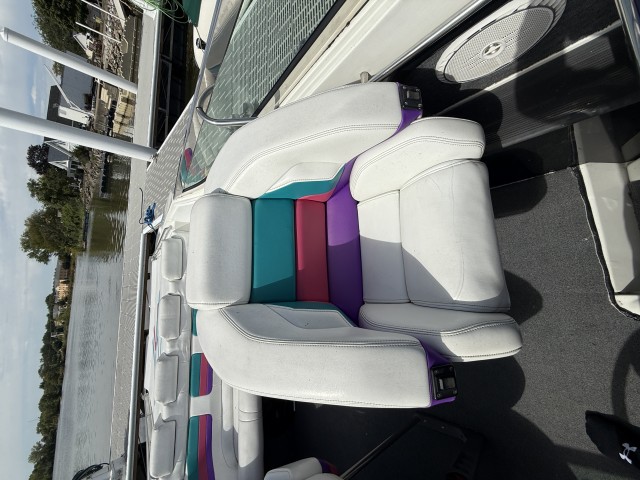 1994 FORMULA 419 SR-1  for sale at True North Yacht Sales & Service