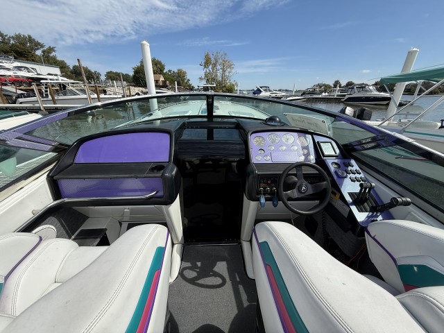 1994 FORMULA 419 SR-1  for sale at True North Yacht Sales & Service