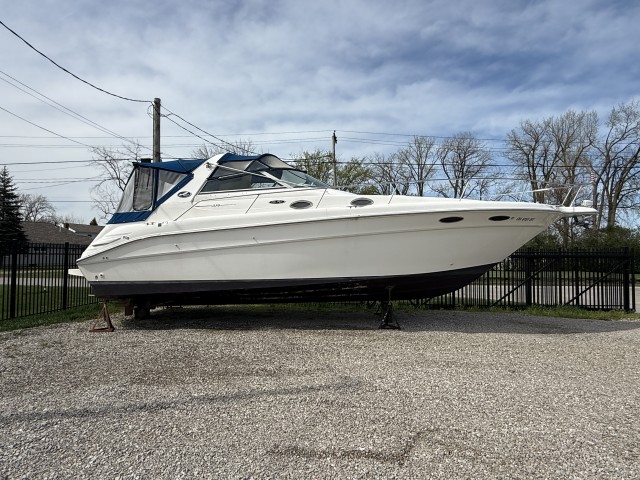 1996 SEA RAY 330 SUNDANCER  for sale at True North Yacht Sales & Service