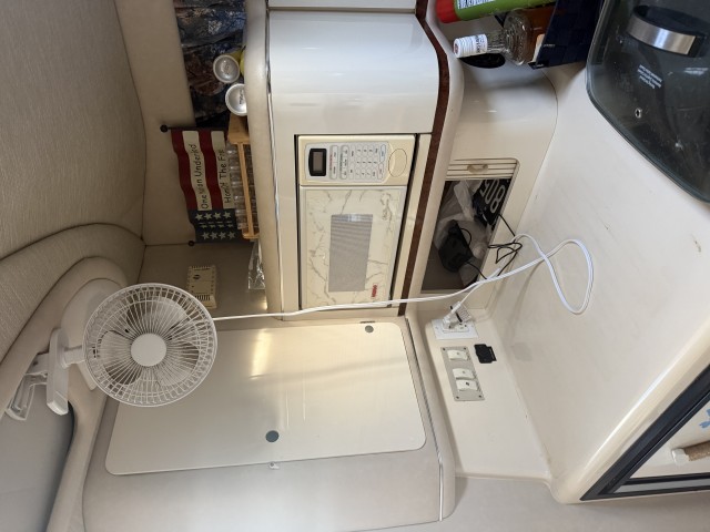 1996 SEA RAY 330 SUNDANCER  for sale at True North Yacht Sales & Service