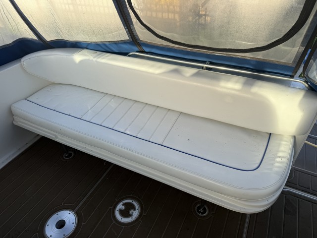 1996 SEA RAY 330 SUNDANCER  for sale at True North Yacht Sales & Service