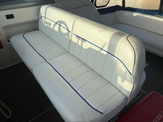 1996 SEA RAY 330 SUNDANCER  for sale at True North Yacht Sales & Service