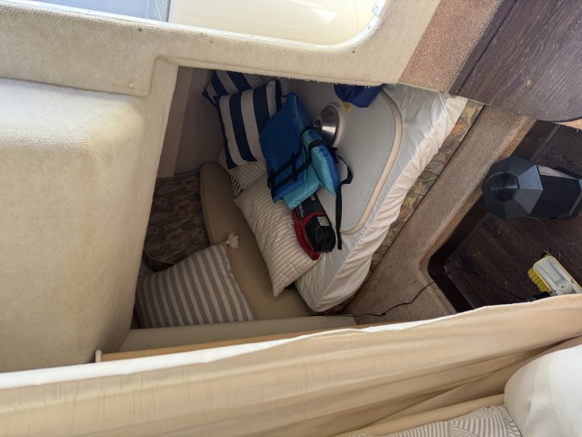 2000 BAYLINER 3055 CIERA  for sale at True North Yacht Sales & Service