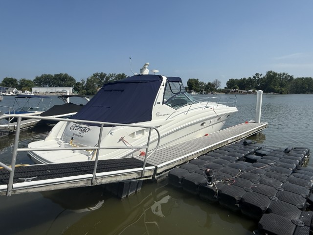2003 SEA RAY 420 Sundancer  for sale at True North Yacht Sales & Service