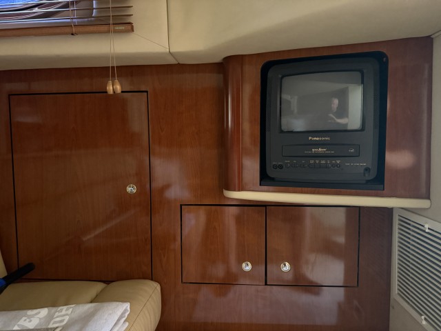 2003 SEA RAY 420 Sundancer  for sale at True North Yacht Sales & Service