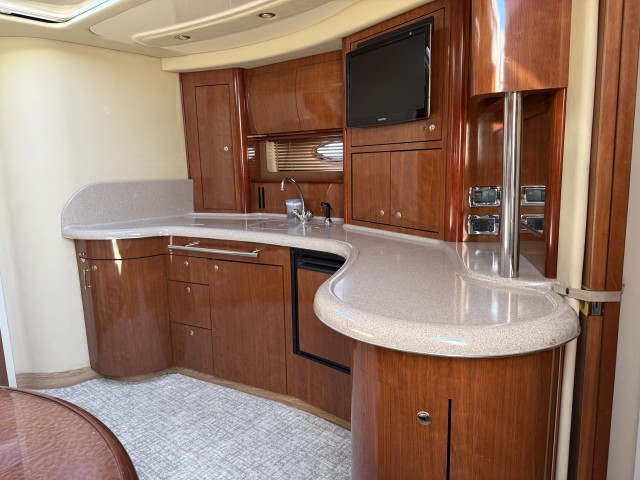 2003 SEA RAY 420 Sundancer  for sale at True North Yacht Sales & Service