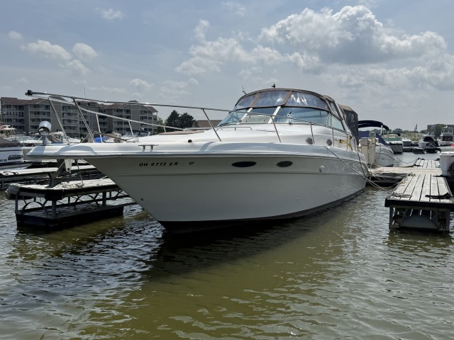 1997 SEA RAY 330 SUNDANCER  for sale at True North Yacht Sales & Service