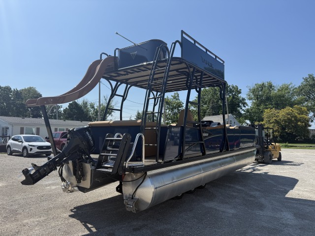 2025 TAHOE  2785 CRFS  for sale at True North Yacht Sales & Service