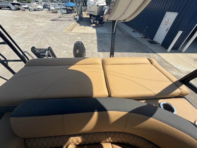 2025 TAHOE  2785 CRFS  for sale at True North Yacht Sales & Service