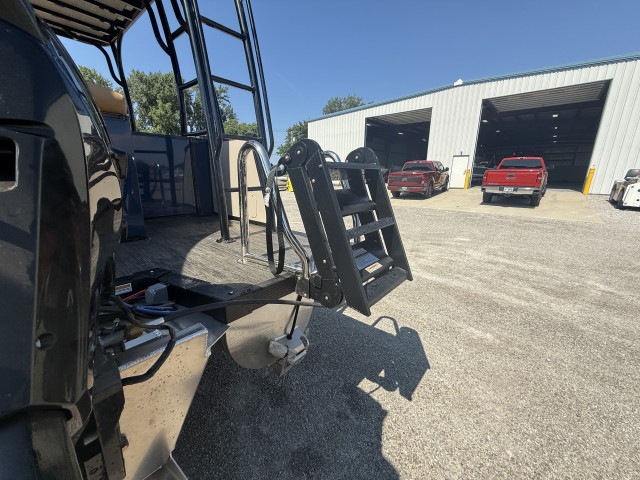 2025 TAHOE  2785 CRFS  for sale at True North Yacht Sales & Service