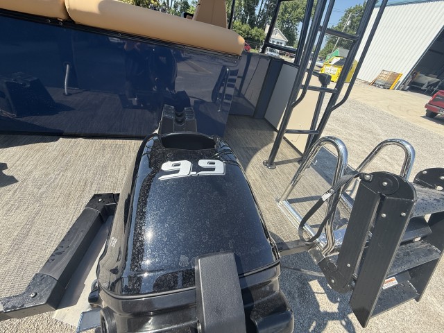2025 TAHOE  2785 CRFS  for sale at True North Yacht Sales & Service