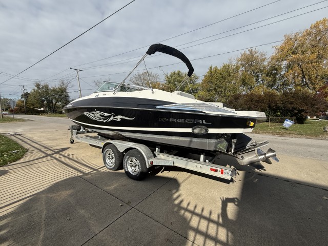 2008 Regal 2520 FASDECK  for sale at True North Yacht Sales & Service