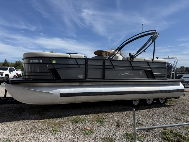 2020 Sun Chaser Geneva 22  for sale at True North Yacht Sales & Service