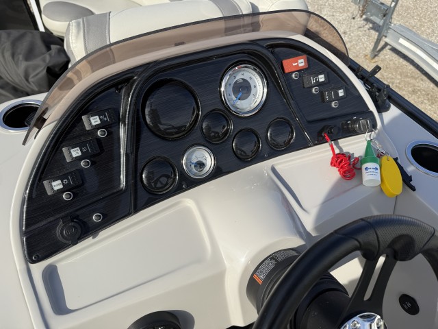 2020 Sun Chaser Geneva 22  for sale at True North Yacht Sales & Service