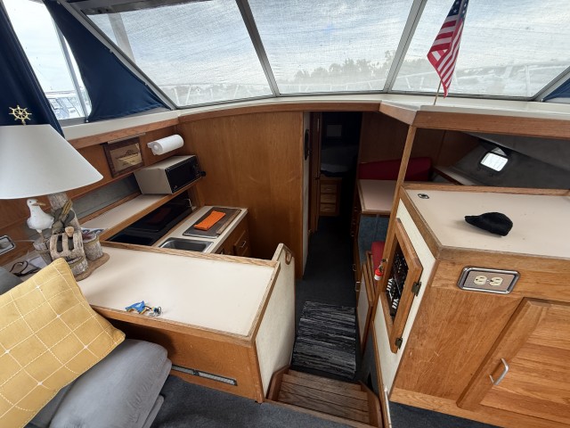 1986 Silverton 34 Convertible  for sale at True North Yacht Sales & Service