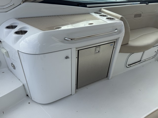 2010 Formula 350 Sun Sport  for sale at True North Yacht Sales & Service