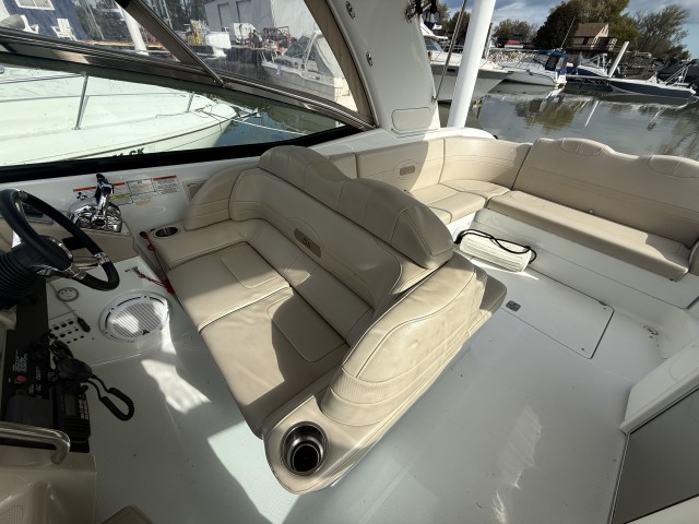 2010 Formula 350 Sun Sport  for sale at True North Yacht Sales & Service