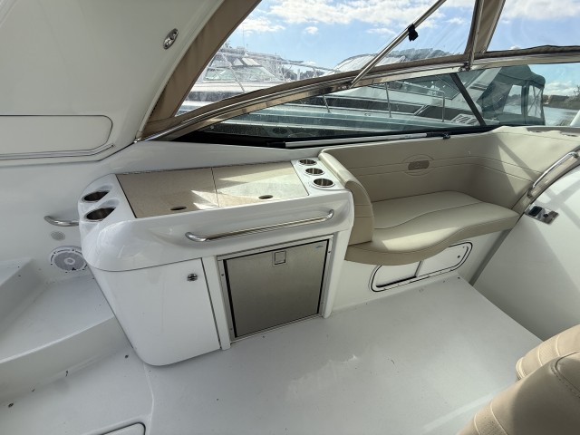 2010 Formula 350 Sun Sport  for sale at True North Yacht Sales & Service