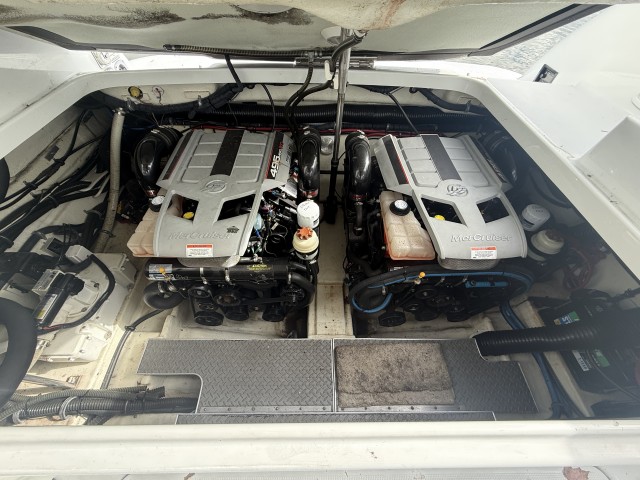 2010 Formula 350 Sun Sport  for sale at True North Yacht Sales & Service