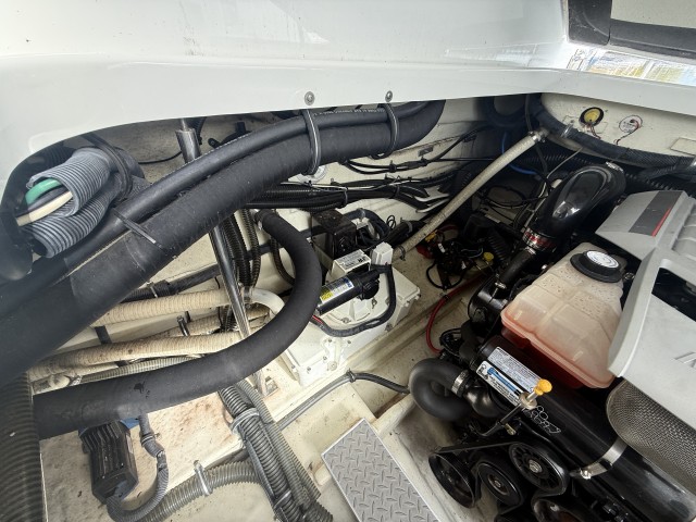 2010 Formula 350 Sun Sport  for sale at True North Yacht Sales & Service